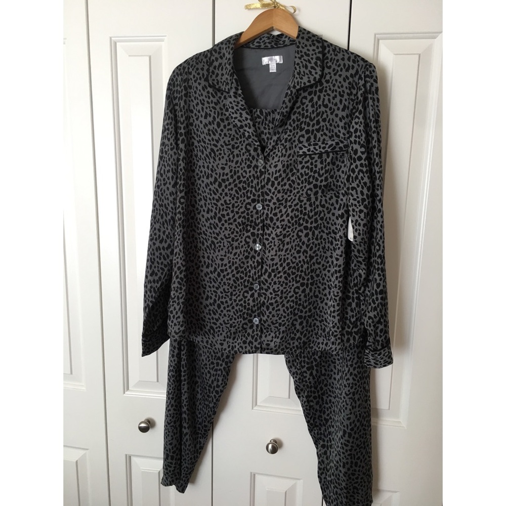 Leopard silky pajama set